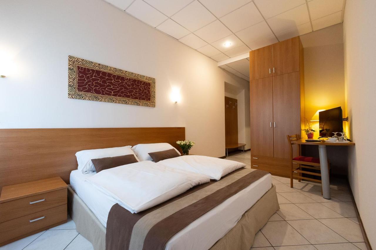 La Mimosa Lazise Hotel Екстериор снимка