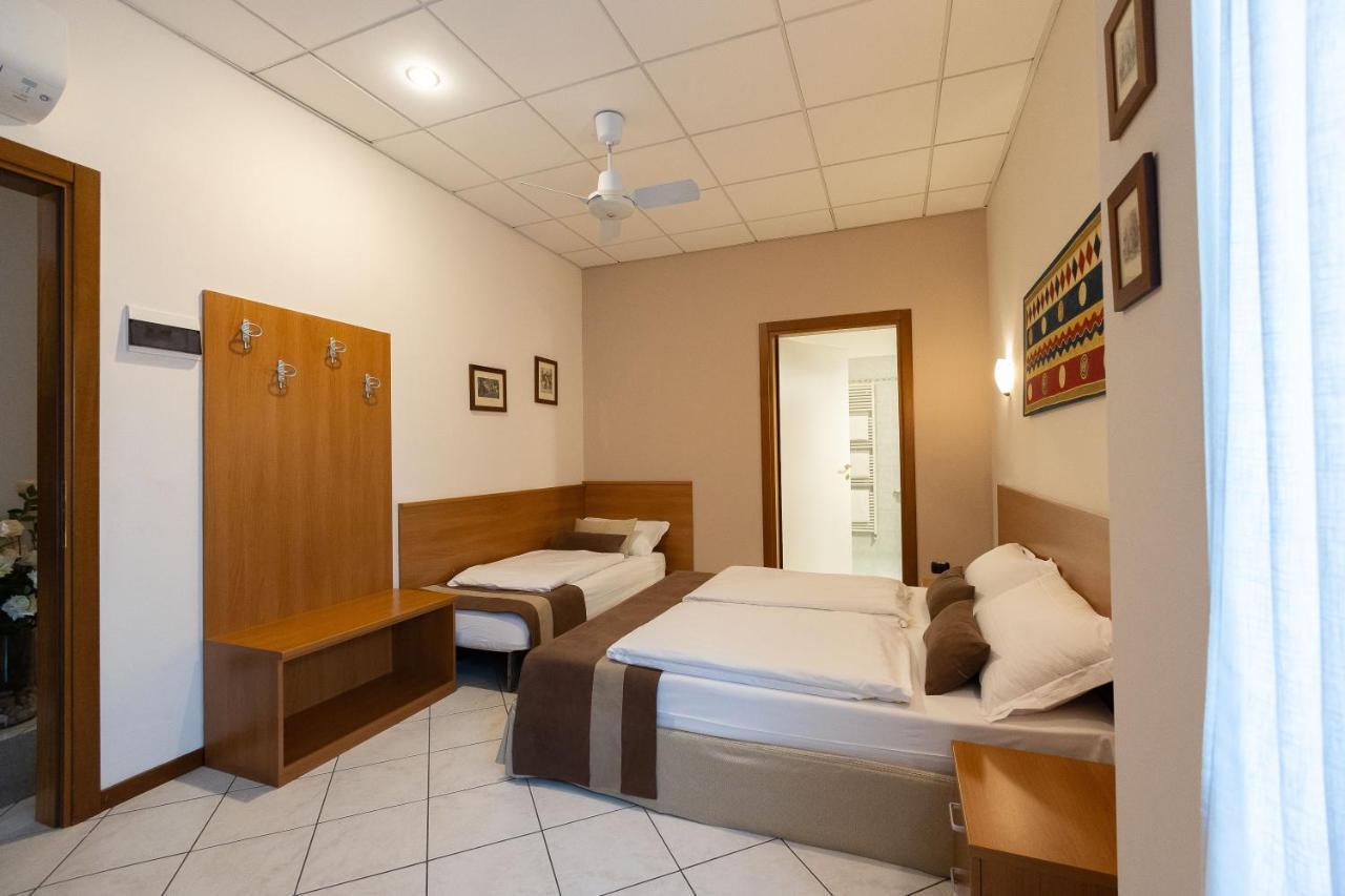La Mimosa Lazise Hotel Екстериор снимка