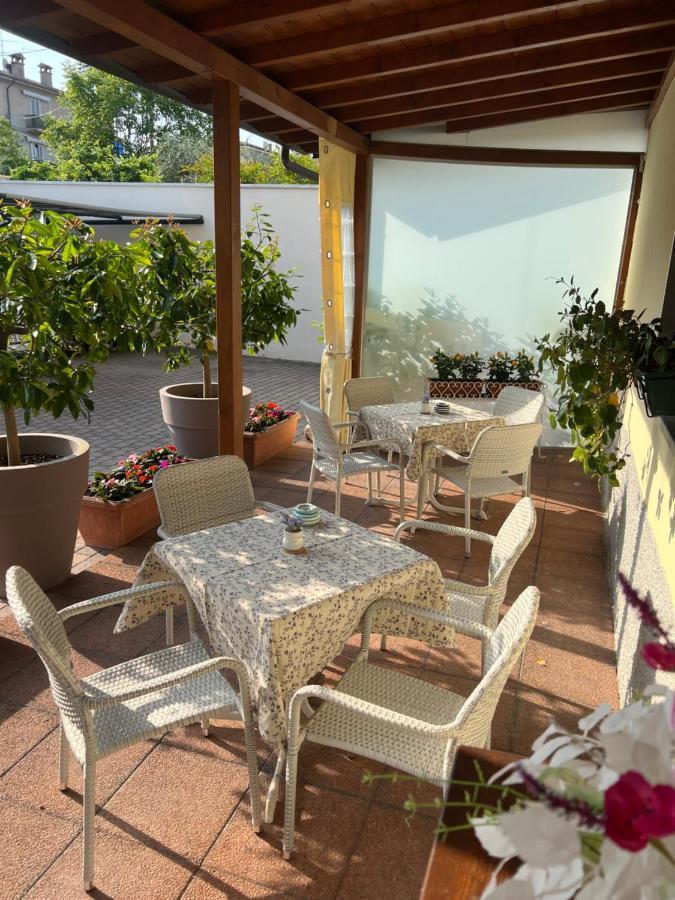 La Mimosa Lazise Hotel Екстериор снимка