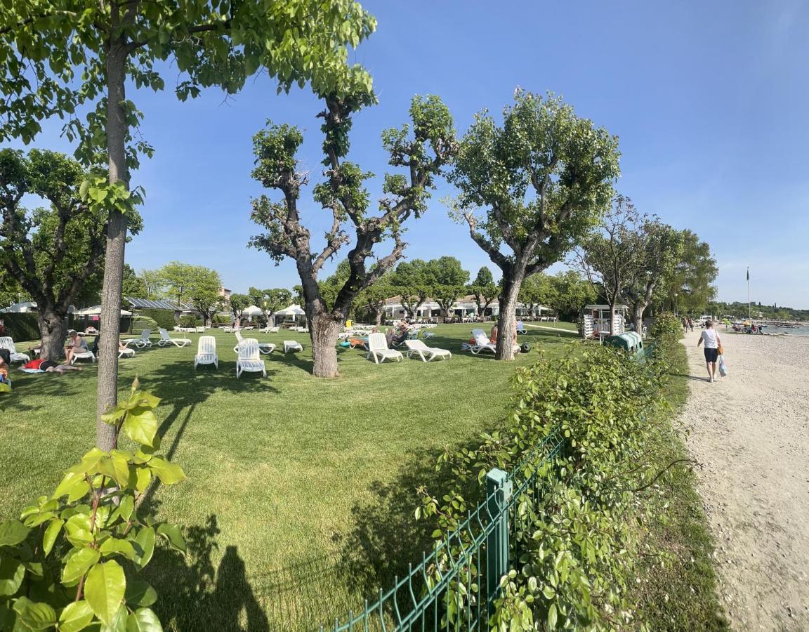 La Mimosa Lazise Hotel Екстериор снимка